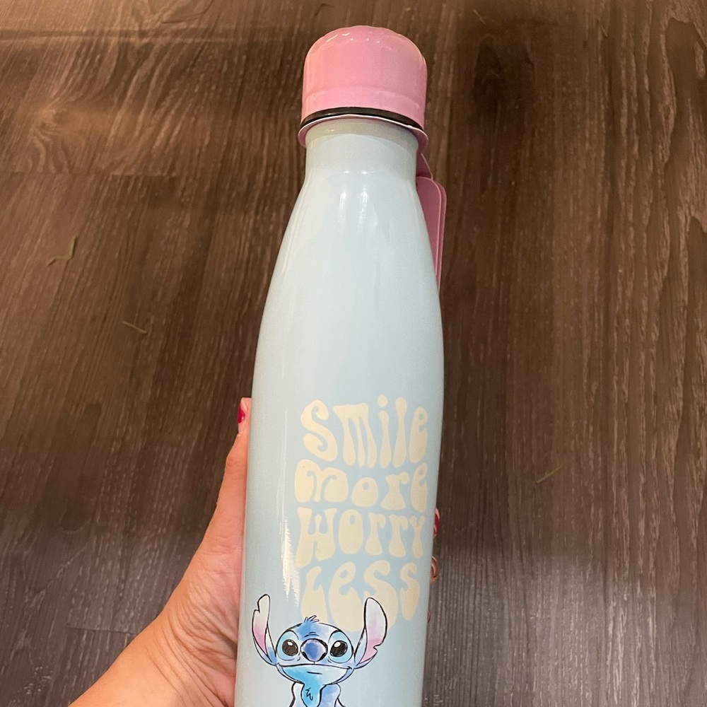 NWT Lilo and stitch water bottle 500ml
